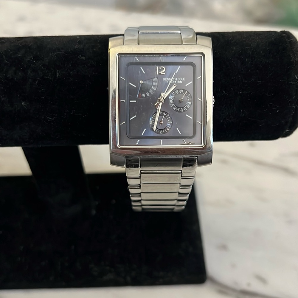 Kenneth Cole Reaction Men’s Silver Blue Faced Watch